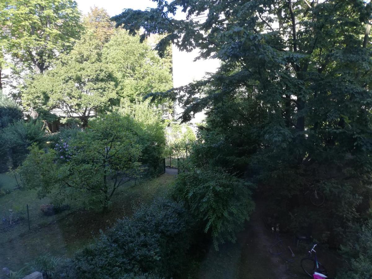 Room In Maisonette With Garden, Parking Place Wina Bagian luar foto
